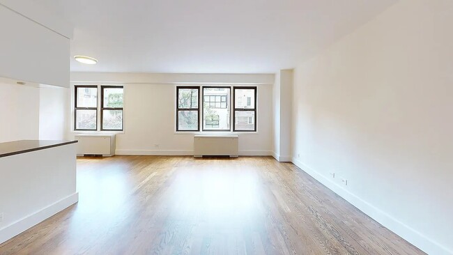 Photo - 220 E 63rd St Unit 2A