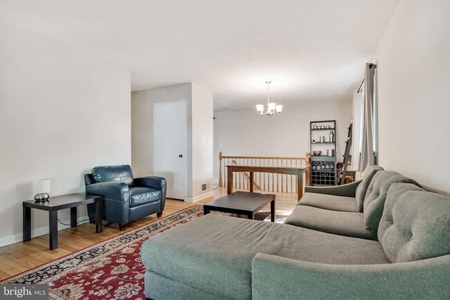 Photo - 6369 Edsall Rd