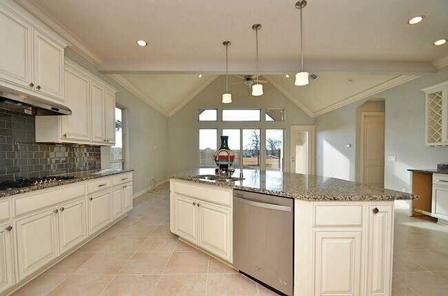 Photo - 4802 Fairford Dr