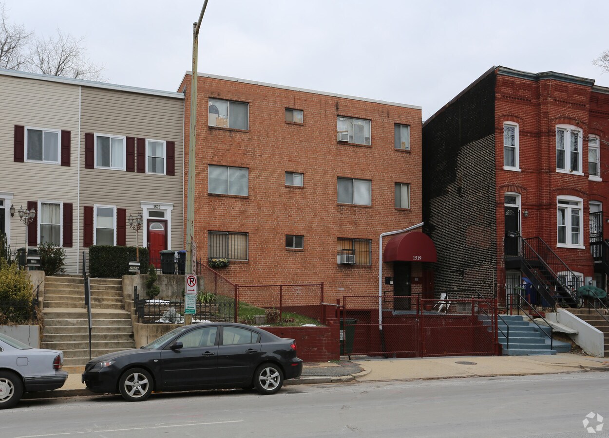 Photo - 1519 6th St NW Apartments
