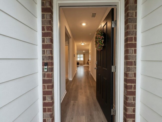156 Olivia Cir