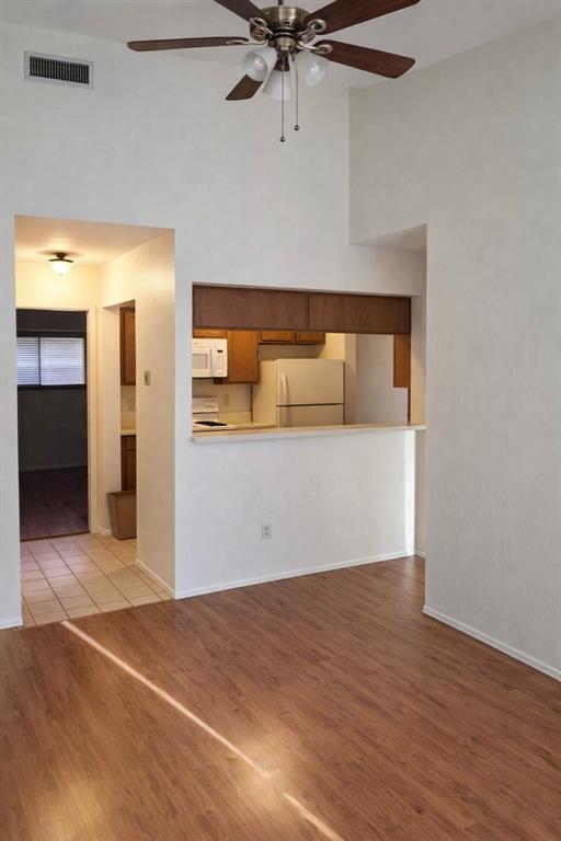 Photo - 806 W 24th St Unit 324