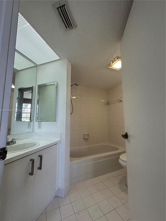 Photo - 2638 SE 20th Ct Unit 206-C