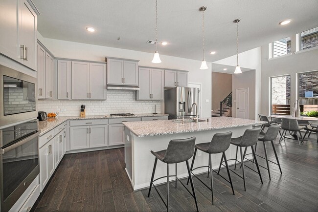 Photo - 206 Liatris Ct