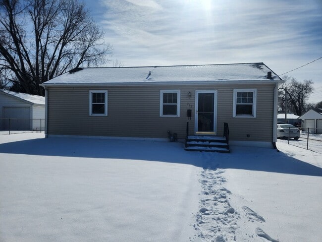 Building Photo - 2 BR, 1 BA home for rent