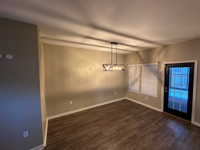 Photo - 22 Sir Lancelot Way