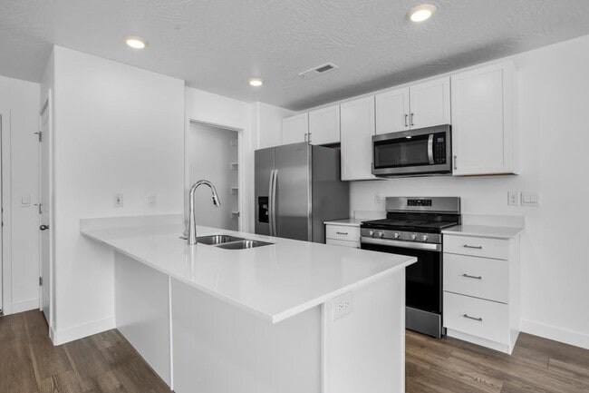 Photo - BRAND NEW! 3 Bedroom townhome in Long Valley!