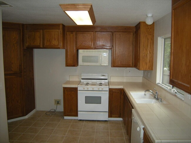 Photo - Charming 3-bedroom, 2-bathroom home!