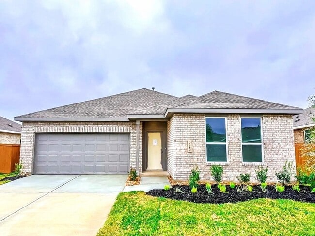 Photo - 6818 Yellow Jessamine Ln