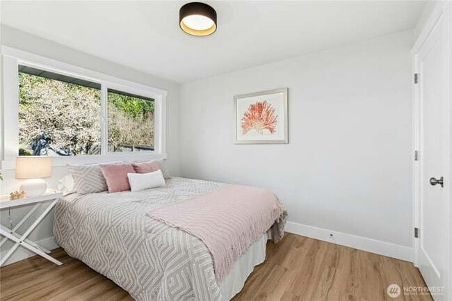 Photo - 16326 Lake Hills Blvd