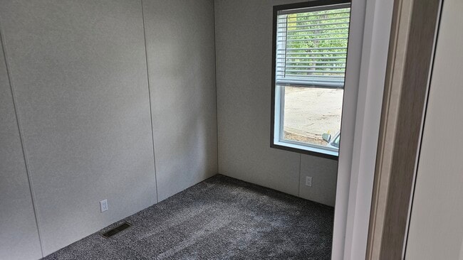 Photo - 1068 Revere Ln