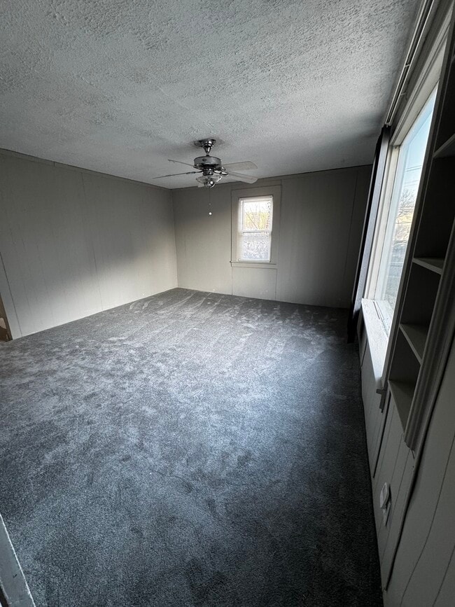 Photo - 1488 E Thacker St Unidad 1