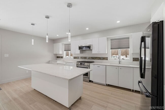 Photo - 855 Madison Ave