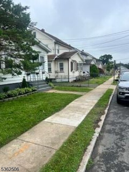 Photo - 1021 Grandview Ave