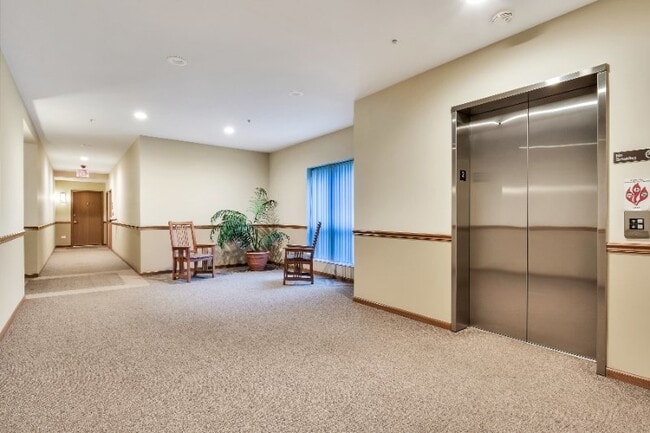 Photo - 57 E Hattendorf Ave Unidad 206