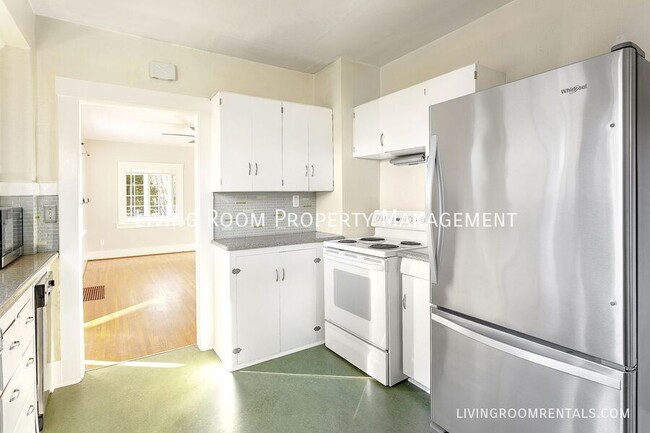 Photo - 2318 SE 72nd Ave