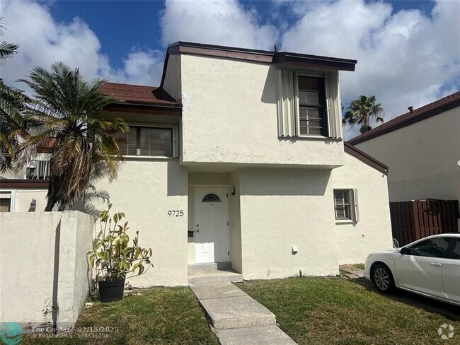 Building Photo - 9725 NW 5th Terrace Rental