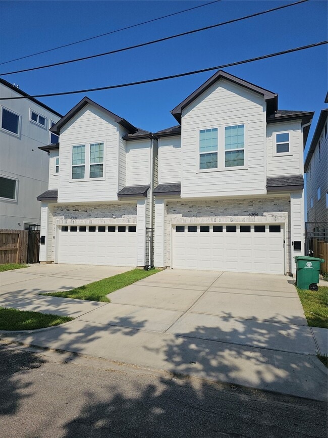 Photo - 4427 Elmwood St