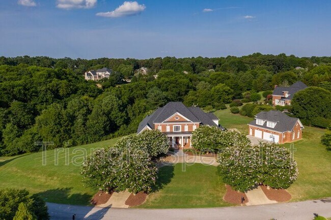 Photo - 6028 Crescent Knoll Dr