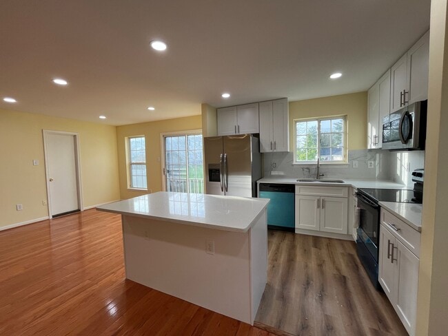 Photo - 11219 Potomac Oaks Dr