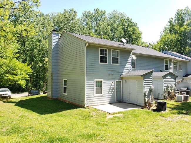 Photo - 3908 Briarhill Dr