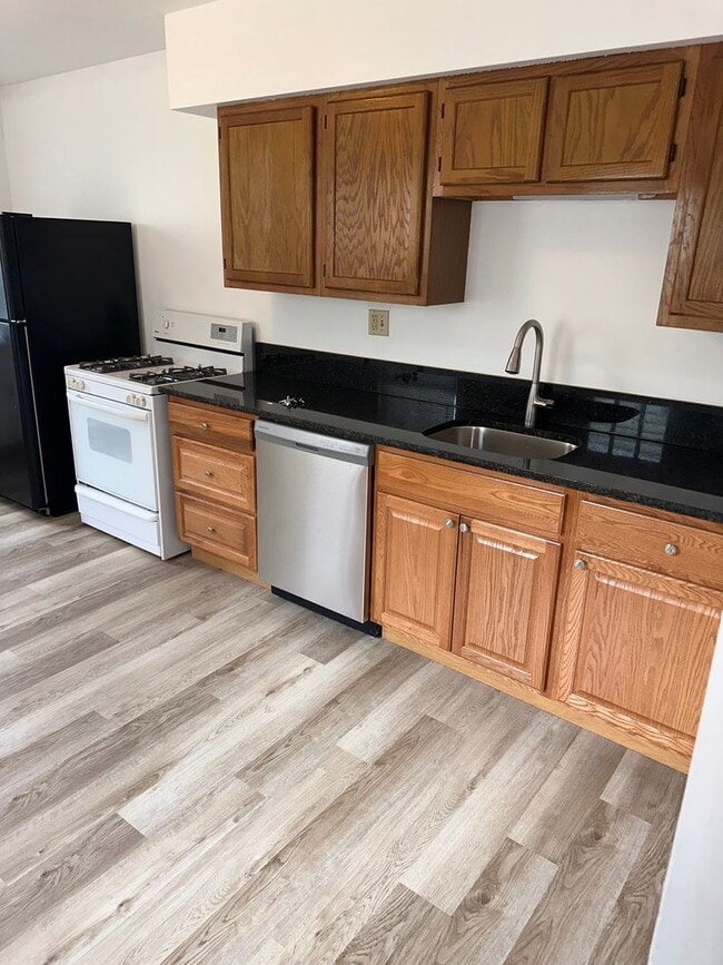 Photo - 417 Pearl St