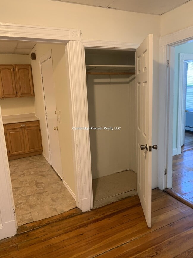 Photo - 130 Talbot Ave Unit 3