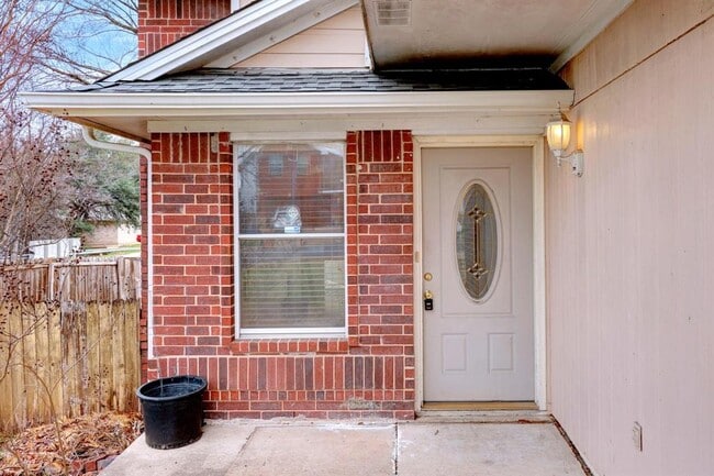 Photo - 1100 Silverton Ct Casa
