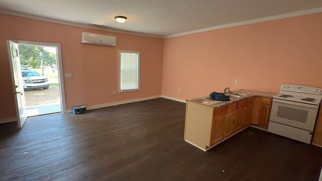 Photo - 600 Gamble St