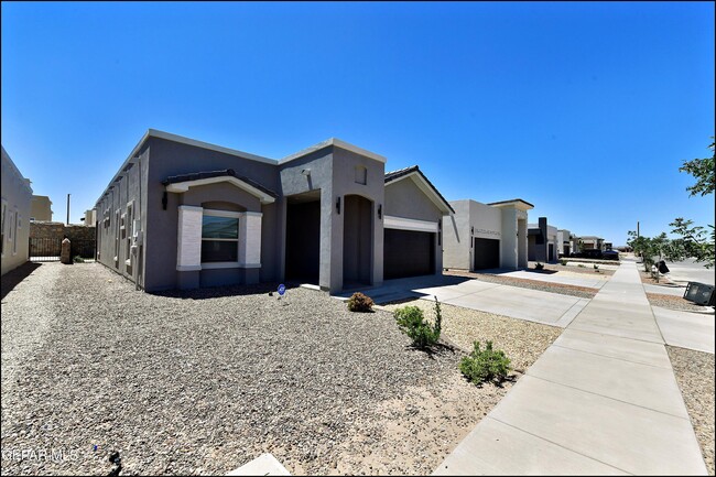 Photo - 13868 Paseo Perlas Dr Casa