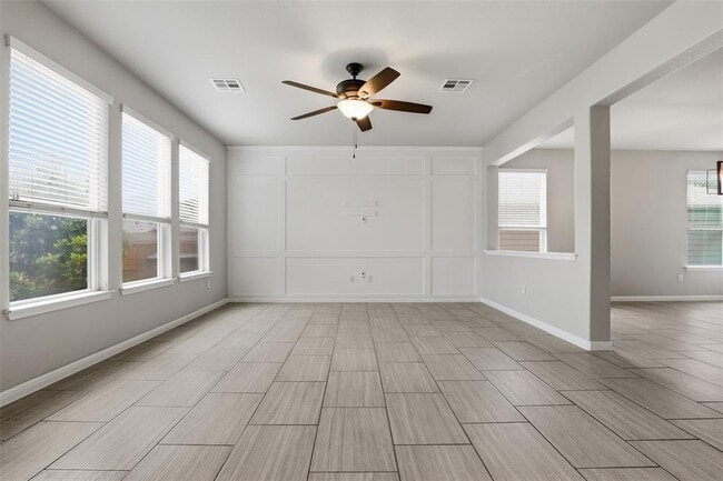 Photo - 113 Bastian Ln