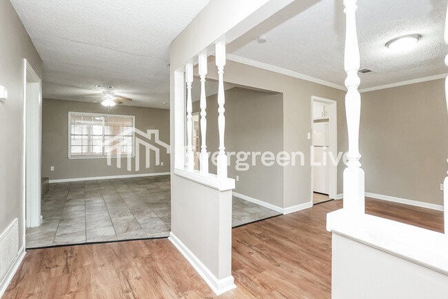 Photo - 5857 Cypress Trail