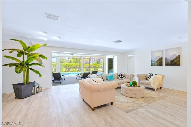 2125 Marina Dr