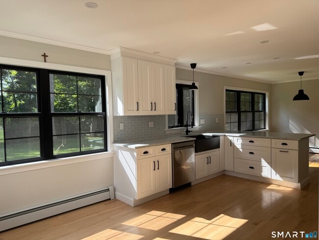 Photo - 79 Meadow Wood Rd