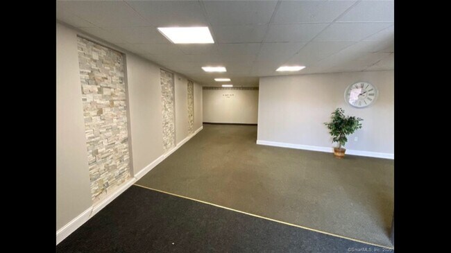 Photo - 2322 Cromwell Hills Dr