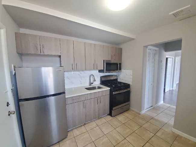 Photo - 306 Main St Unidad 8c