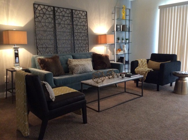 Photo - Hamilton Square Apartments