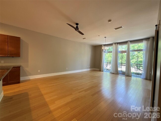 Photo - 3100 N Davidson St Unidad 203