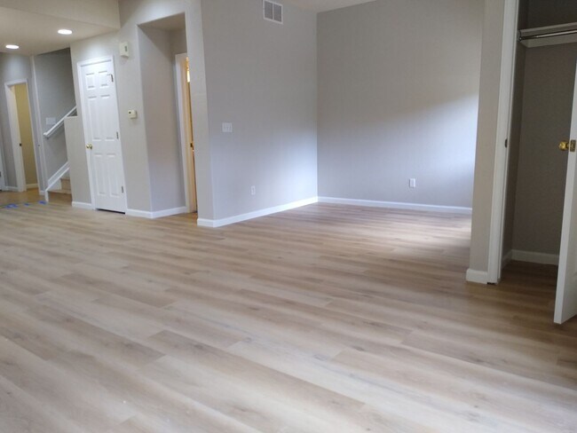 Photo - Fabulous Townhome Near Cherry Creek State ...