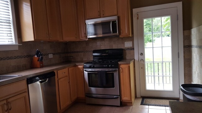 Photo - 4557 Grandview Ave