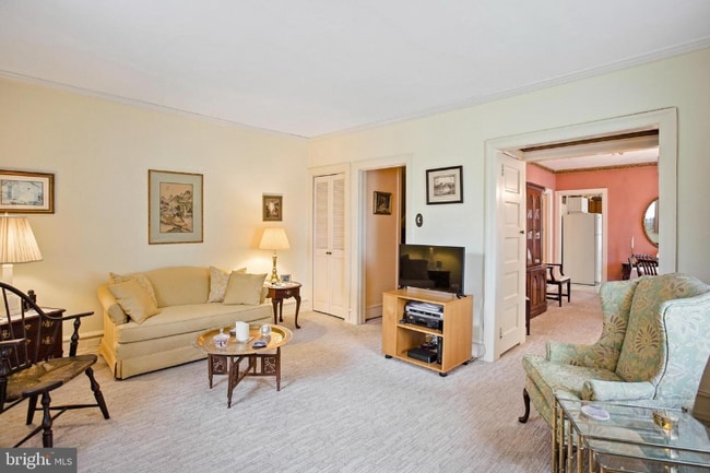 Photo - 219 Washington Ln Unit 2