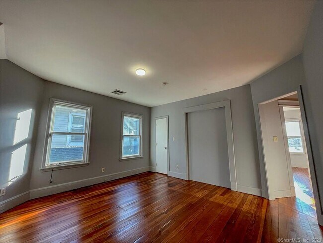 Photo - 26 Woodlawn Terrace Unit 3