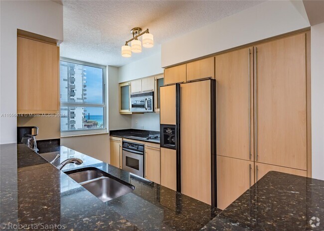 Building Photo - 2080 S Ocean Dr Unit 602 Rental