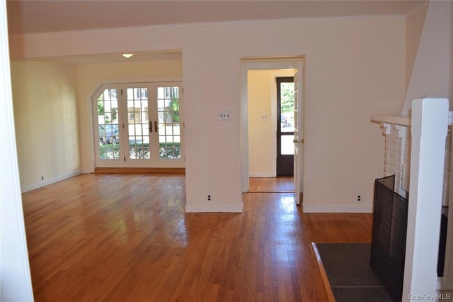 Photo - 5 Prescott Ave