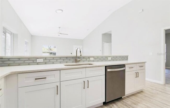 Photo - 617 Holmes Ave
