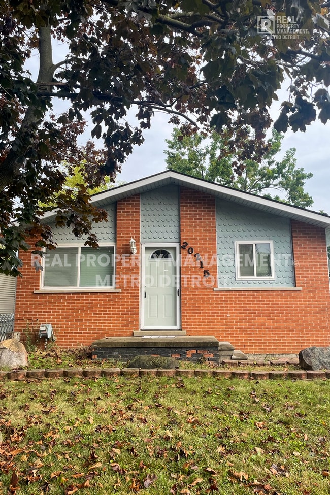 Building Photo - 20215 Woodward St Rental