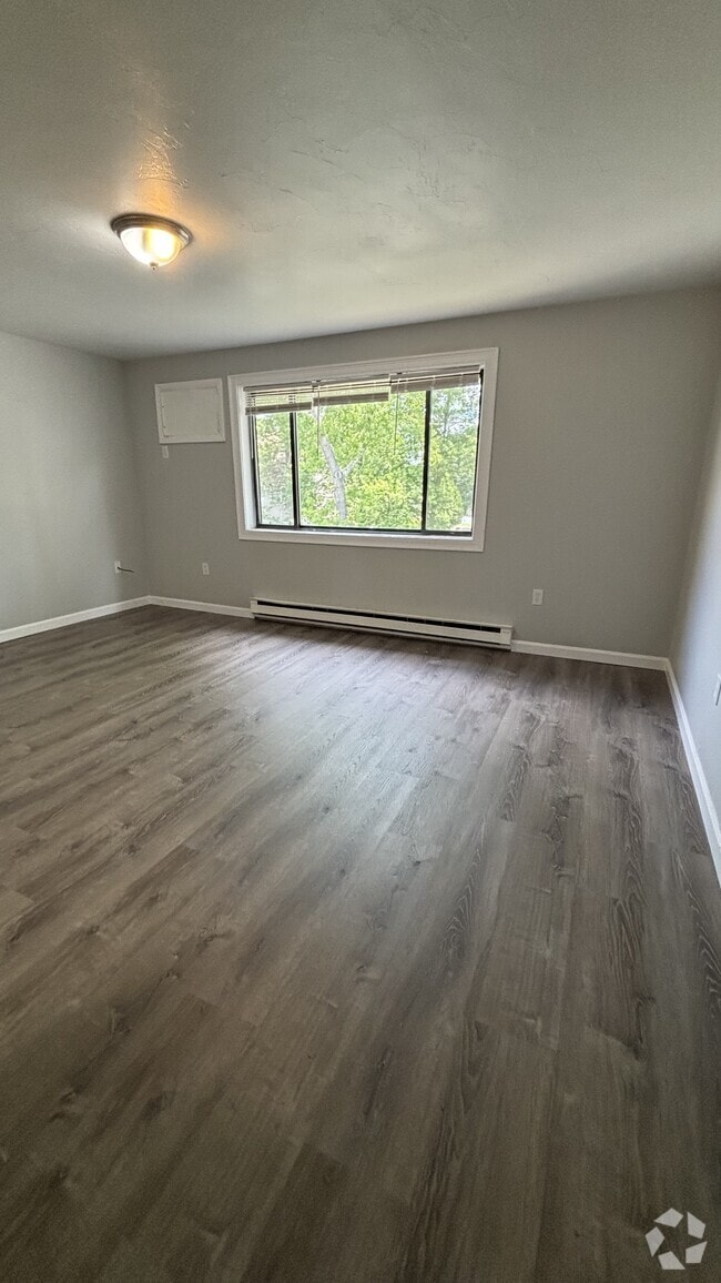 Building Photo - 433 Sunderland Rd Rental