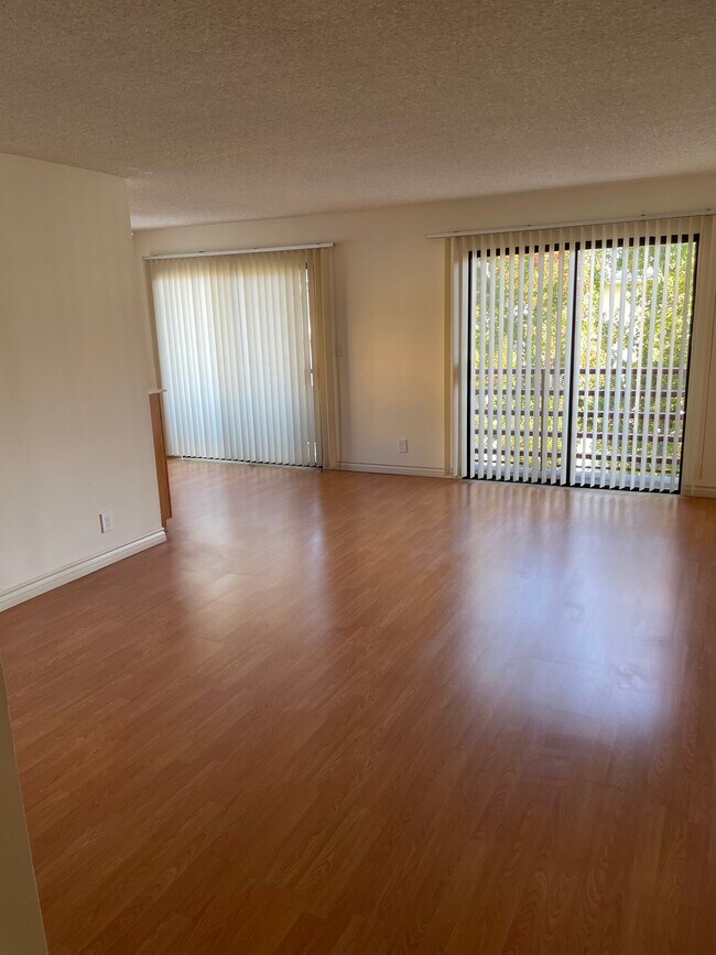 Photo - 121 S Swall Dr Apartments Unit 204