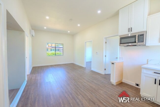 Building Photo - 25168 E 17th St Unit 3