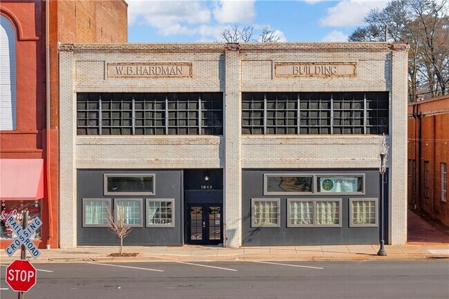 Building Photo - 1642 S Broad St Unit 22